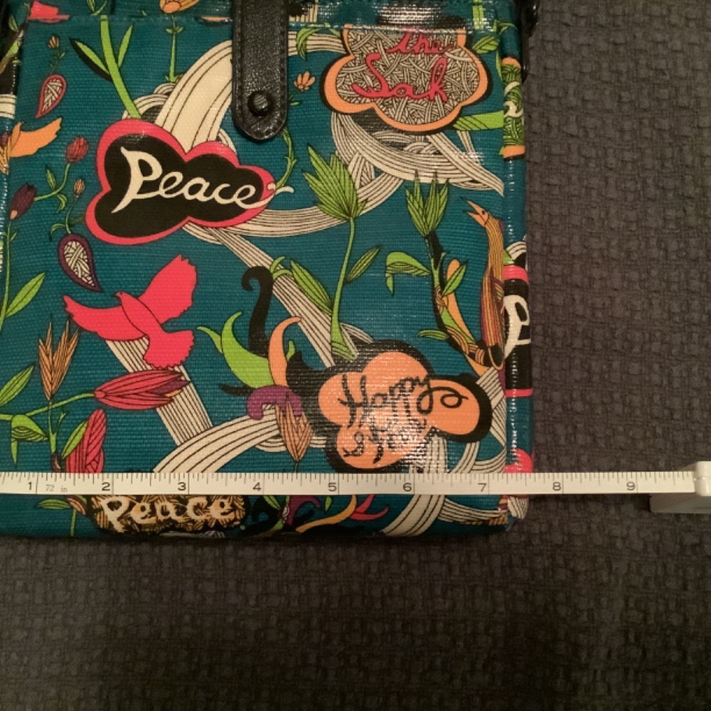 SAKROOTS Crossbody Purse - Picture 7 of 7